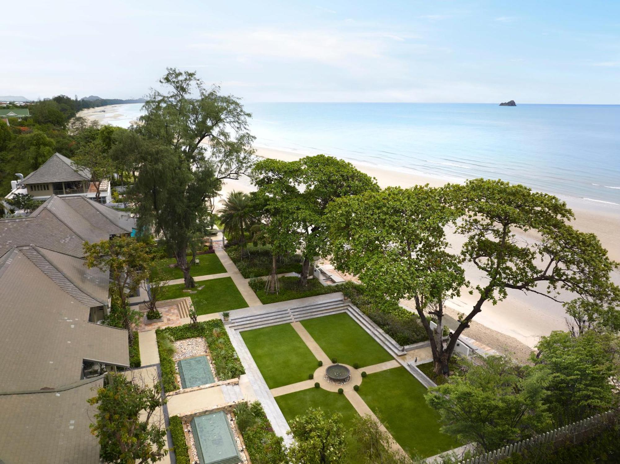 Charras Bhawan Hotel And Residences 후아 힌 외부 사진